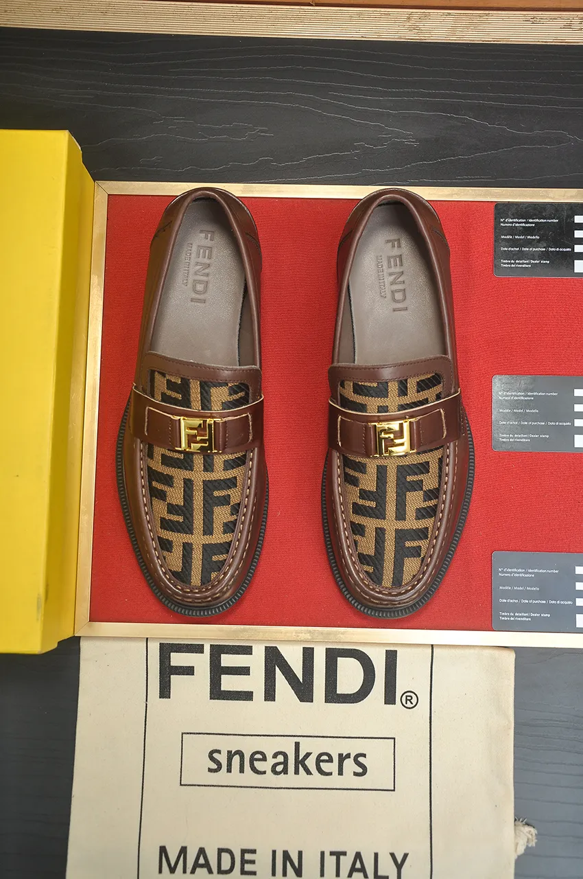 Men's shoes 💰500💶 [FENDI] The latest high-end men's shoes in Hong Kong! Original quality. The upper is made of imported cowhide material and cowhide lining! Super comfortable on the foot, original wear-resistant outsole, luxurious, fashionable, casual and versatile! Size: 38-45 (45 customized)